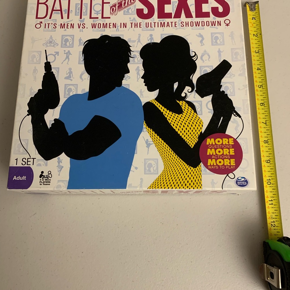 Battle of the Sexes Board Game - Good Condition, has all original contents
